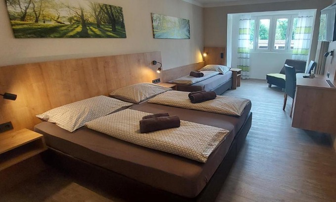 Grossmehring Maison | Pension DELAGERA