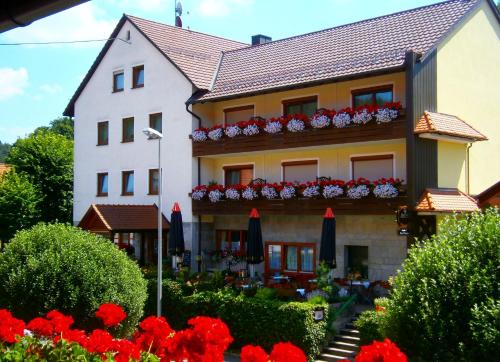 Obertrubach Hôtel | Pension Drei Linden