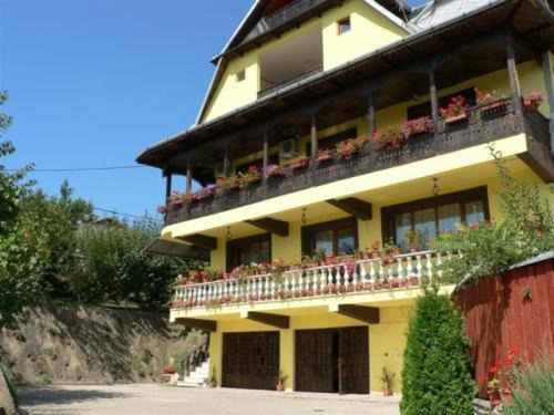 Iasi Maison | Pension Garofita