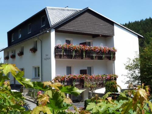 Ortsmitte Maison | Pension Haus Waldfrieden, MeineCardPlus inklusive