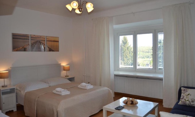 Prague 4 Maison | Pension Nika