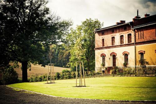 Bela Maison | Pension Rothschildův dvůr