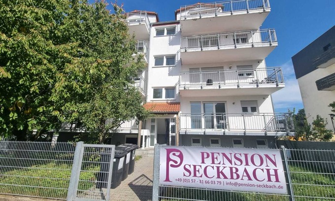 Bergen Enkheim Appartement | Pension Seckbach