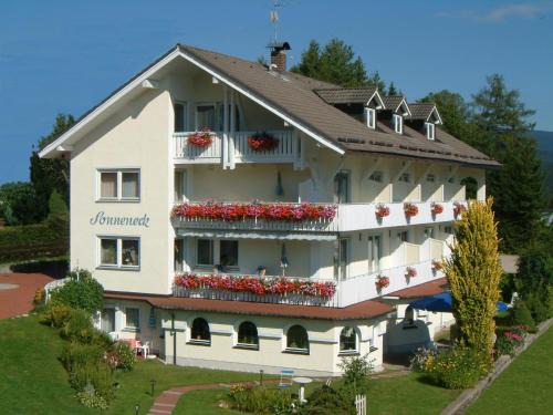 Bayerisch Eisenstein Maison | Pension Sonneneck mit Wellnessnutzung