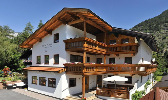 Haiming Appartement | Pension und Ferienwohnung Haus Gisela