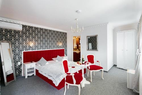 Hateg Maison | Pensiunea Avy
