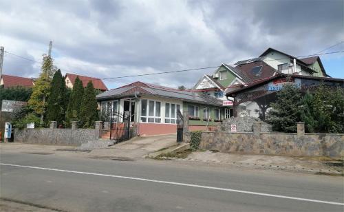 Nusfalau Maison | Pensiunea Cetatea