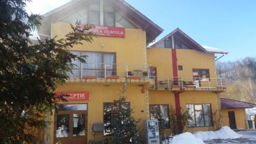 Capatineni-Ungureni Maison | Pensiunea Dracula & Spa