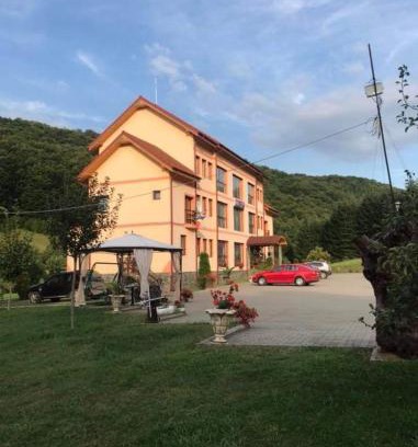 Certeze Hôtel | Pensiunea ' LA PAPA'