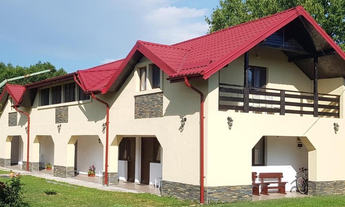 Tismana Maison | Pensiunea Magnolia din Tismana