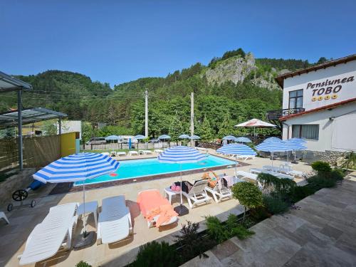 Baia de Fier Maison | Pensiunea Tobo