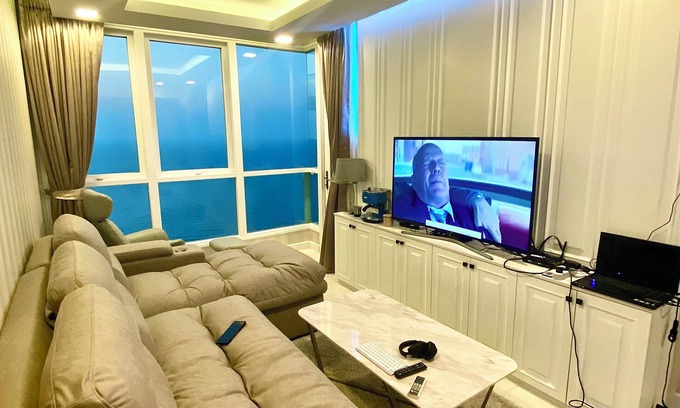 Bang Sare Appartement | Penthouse 5 *, 60 m2 Baie de Bangsare -10m. 32e étage. Luxe fini équipé.