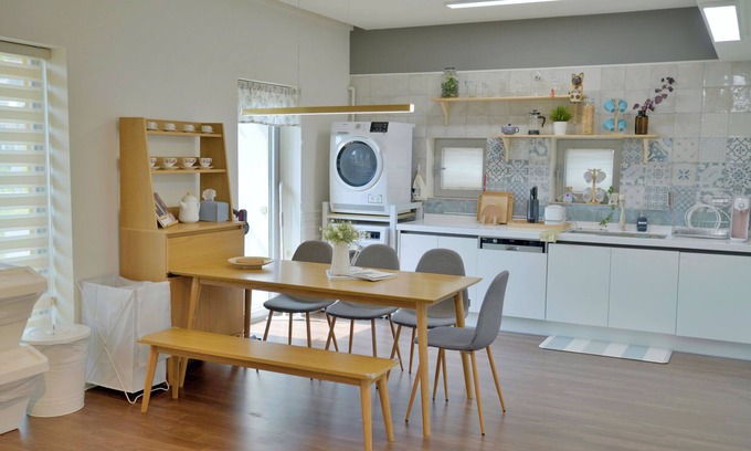 Bulgwang-dong Maison | [PENTHOUSE] 6Rooms+5bath for family Boutique House
