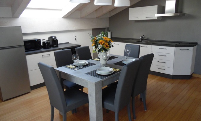 Castello di Godego Appartement | Penthouse at the Path - modern and bright apartment in quiet area