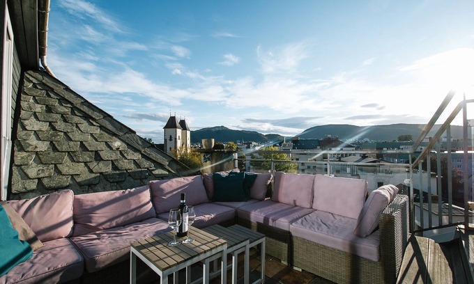 Bergenhus Appartement | Penthouse Apartment