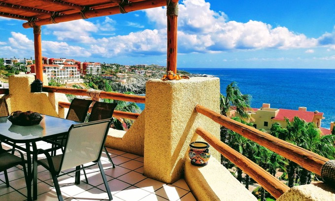 Cabo Bello Copropriété | Penthouse Birds Eye Wrap-Around Ocean Views 2 Bdm Sleeps 5 Enhanced Cleaning