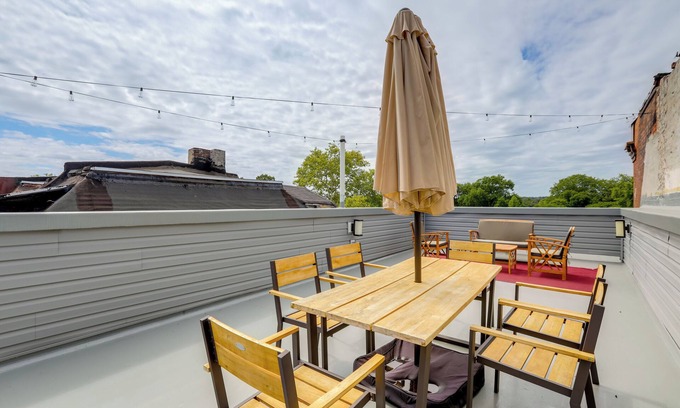 North Philadelphia West Copropriété | Penthouse Condo w/Rooftop Deck in Philadelphia!