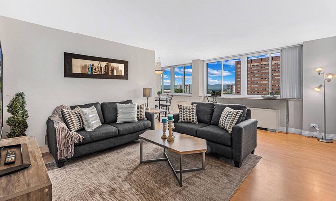 Capitol Hill Copropriété | Penthouse Condo with Views