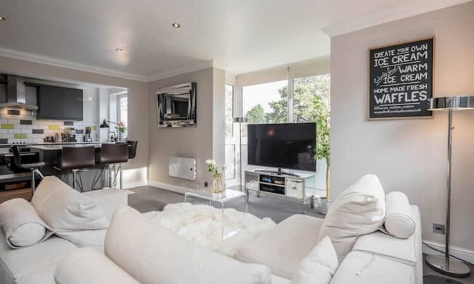 Sunninghill Appartement | Penthouse High Spec Flat Ascot