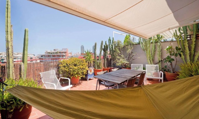 La Sagrera Appartement | Penthouse in Barcelona. Amazing Sunny Terrace