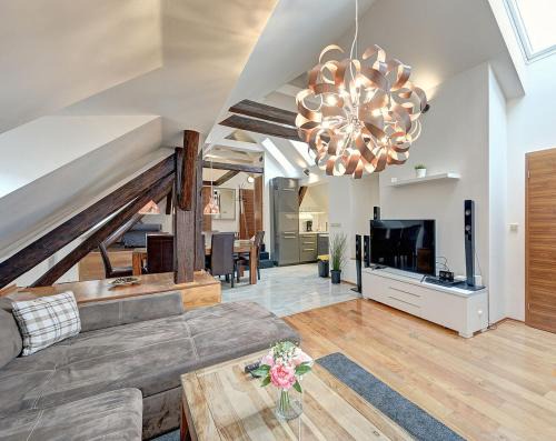 Stare Mesto Appartement | PENTHOUSe SUITE ABOVE