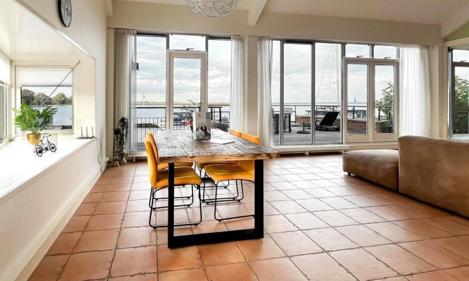 Municipality of Uitgeest Maison | Penthouse with a view of the Uitgeestermeer