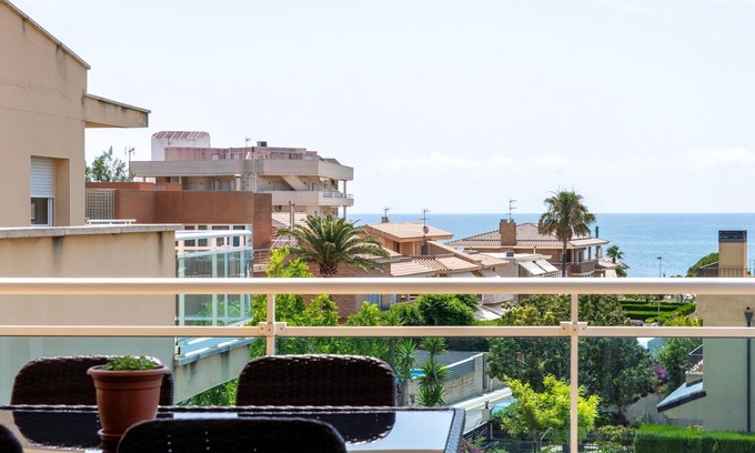 Costa Dorada Appartement | Penthouse with terrace and pool 100m beach