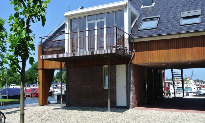 Uitgeest Appartement | Magnifique attique avec vue sur le lac