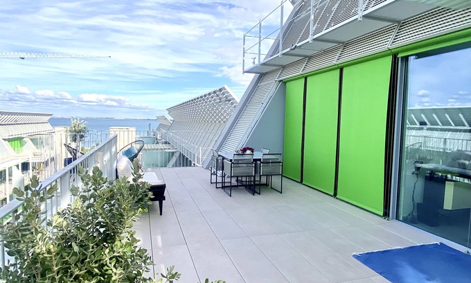 Marvila Copropriété | Penthouse with river view 5 minutes from Web Summit and more