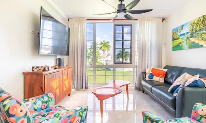 Montego Bay Copropriété | Penthouse with Roof Top Terrace & Ocean View