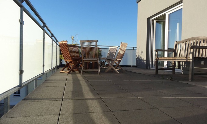Usingen Appartement | Penthouseferienwohnung mit Taunusblick
