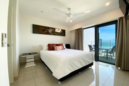 Darwin City Centre Appartement | “PENZANCE” Great Location & Views at PenthousePads