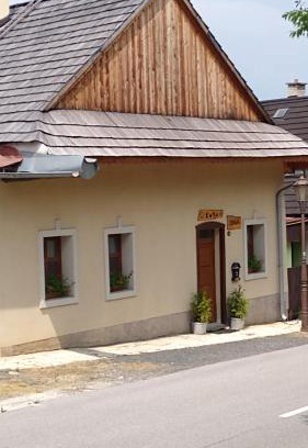 Poprad Maison | Penzión Evka