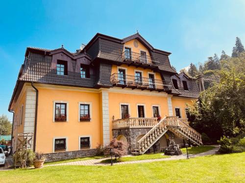 Spisske Hanusovce Maison | Penzión Kastiel Hanus