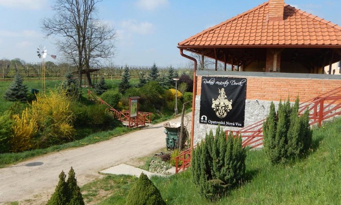 Opatovska Nova Ves Maison | Penzión Rodinné Vinárstvo Ďurík