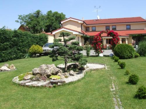 Pezinok Maison | Penzion 77 - Garni