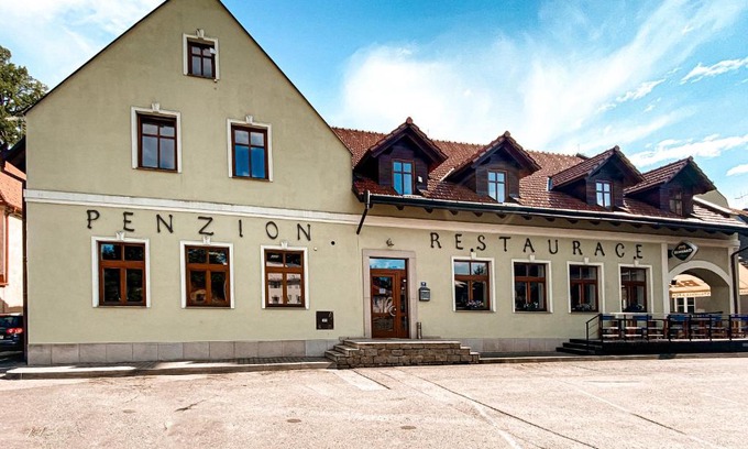Ledec nad Sazavou Maison | Penzion a restaurace U ŘEKY