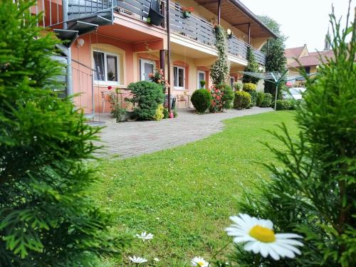 Roznava Maison | Penzion Areal Zamma