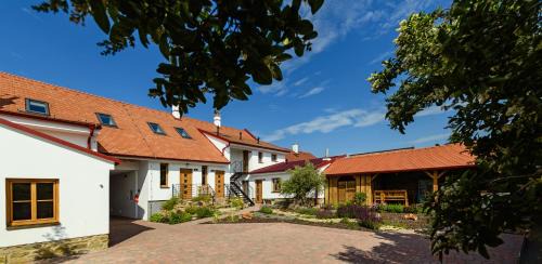 Mikulcice Appartement | Penzion Folklór na Gruntě