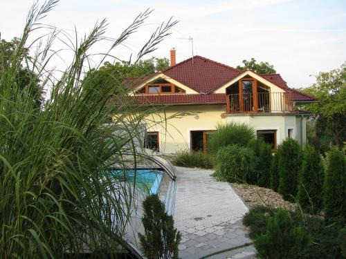 Strilky Maison | Penzion Helena a chata Helena
