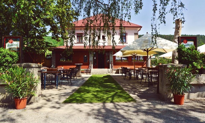 Karlstejn Maison | Penzion Karlštejn