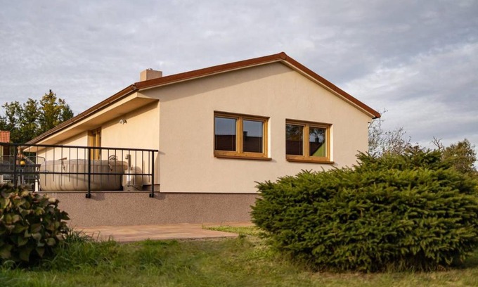 Pluhuv Zdar Maison | Penzion Tera u zámku Červená Lhota
