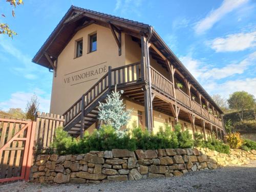 Sedlec Maison | Penzion Ve Vinohradě