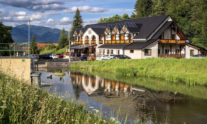 Zavazna Poruba Maison | Penzion Zivka