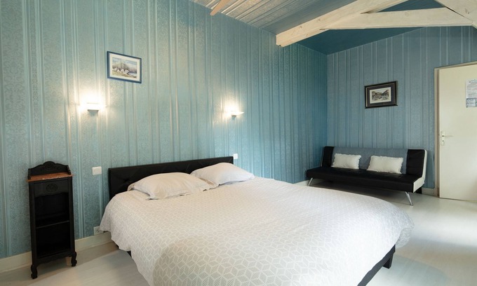 Lourdes - Tarbes Maison | La suite junior Pivoine, au 1er étage (40m2)