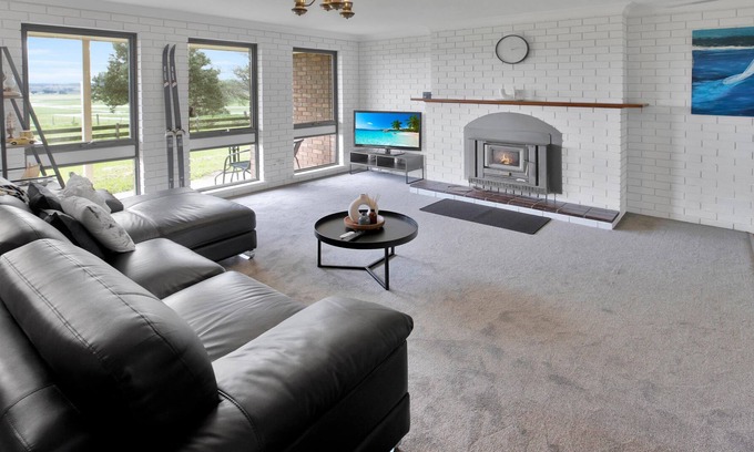 Hillside Maison | Peppertree Hill is the perfect country getaway or family retreat