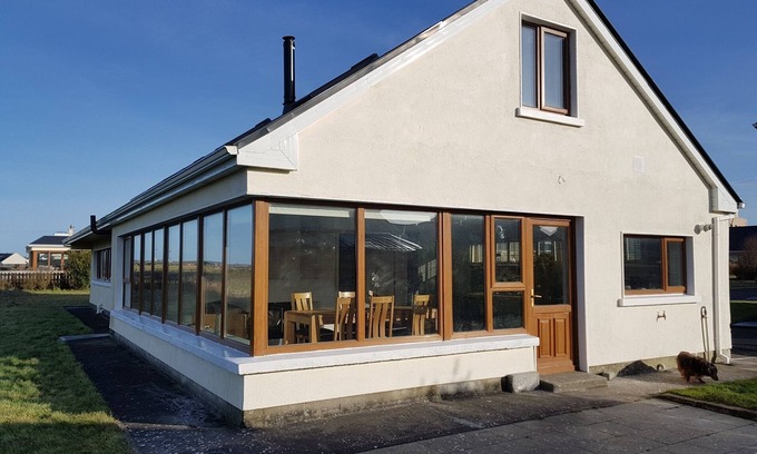 Enniscrone Maison | Perché au bord du golf d'Enniscrone avec vue panoramique.
