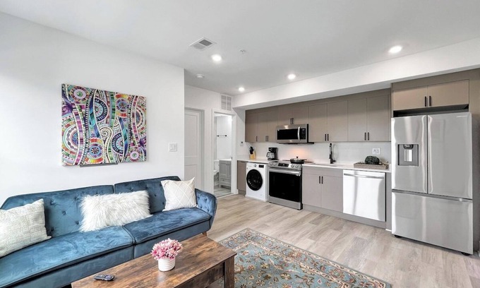 Brookland Lit Et Petit-Déjeuner | Perfect 1 BD Brookland Home w City Skyline View