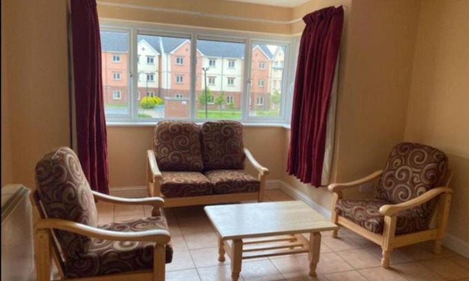 Tralee Appartement | Perfect Base to explore the Wild Atlantic Way Centrally located apartment with all bedrooms enusite