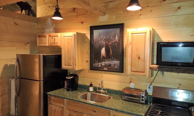 Benezette Cabine | Perfect Benezette Cabin Nestled in Winter Woods. Close, Convenient and Cuddly..
